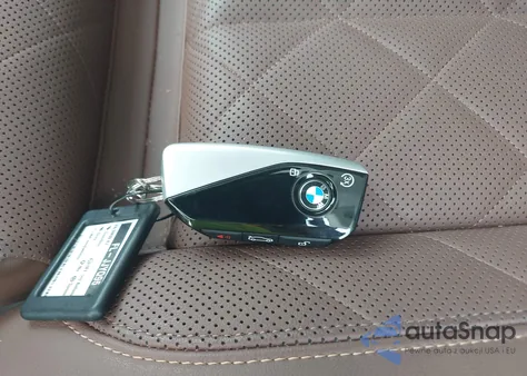 2025 BMW X7 xDrive40I из США, поврежденный, VIN 5UX23EM06S9Z52246